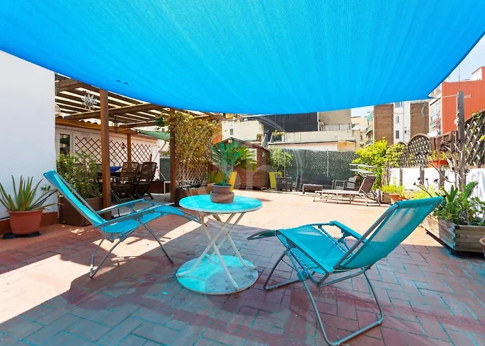 Con Terraza En Poble Sec דירה *
